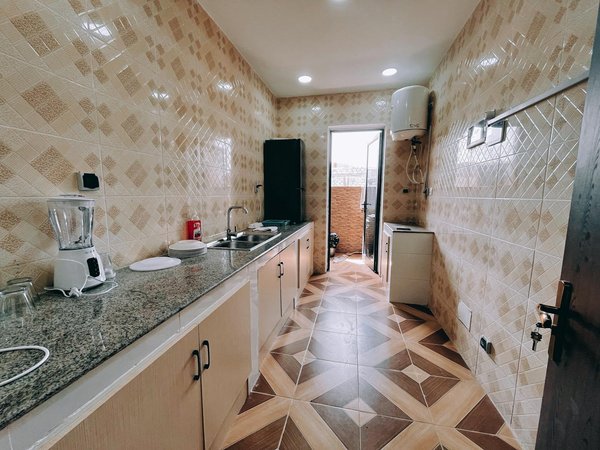 Revêtement de terrasse en bois : les solutions idéales pour résister aux rayons du soleil !